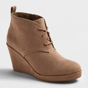 DV by Dolce Vita Tan Lace-Up Terri Wedge Booties 11 NWT